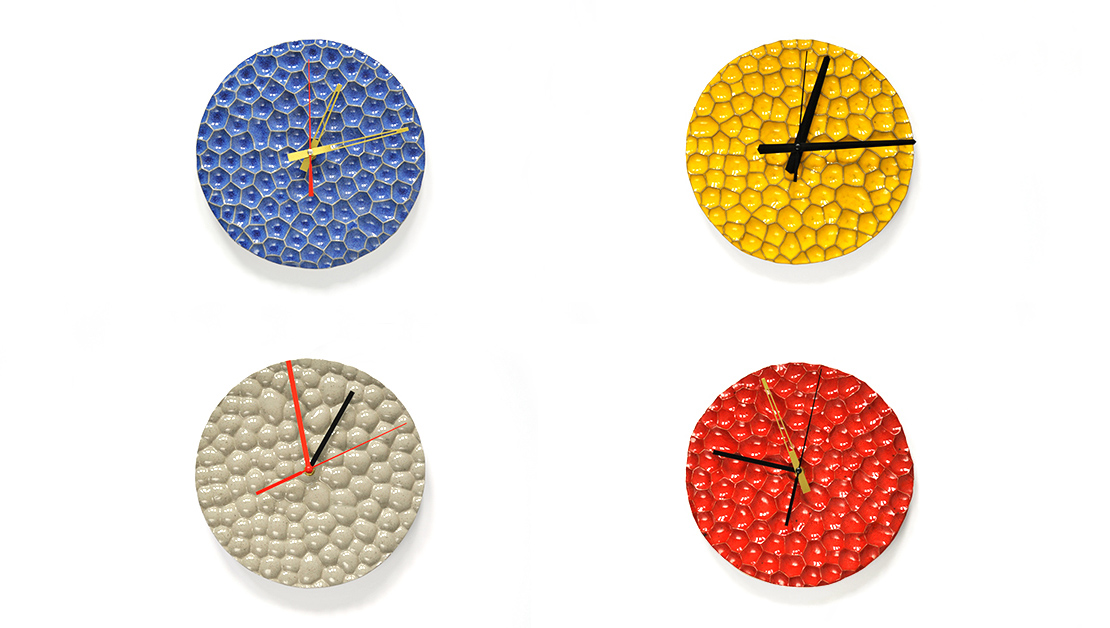 Ręcznie robione, szkliwione zegary ceramiczne
